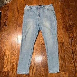 Bluenotes jeans light blue sky blue. Size 36/29. Slight stretch